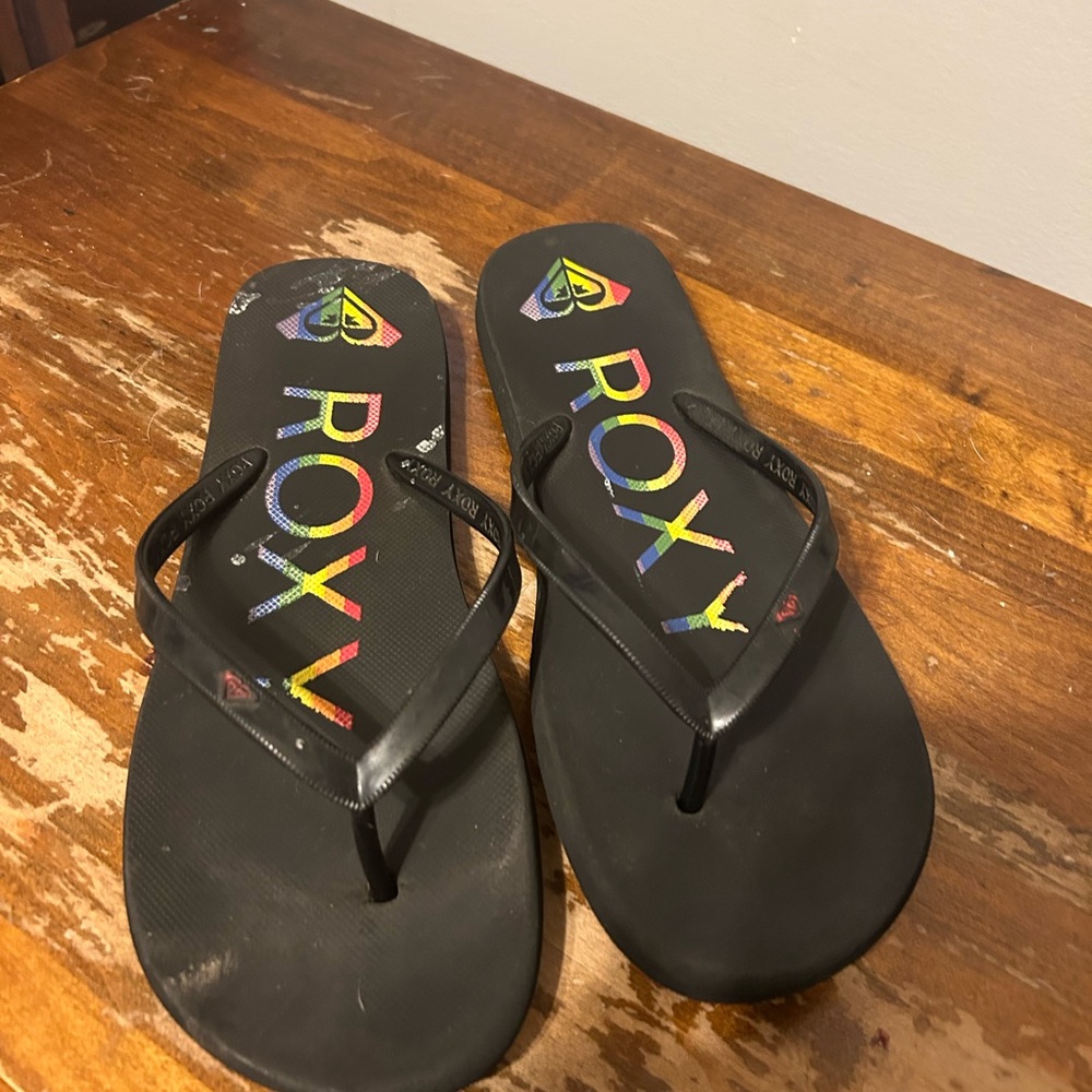Black Flip Flops, Roxy flip flops